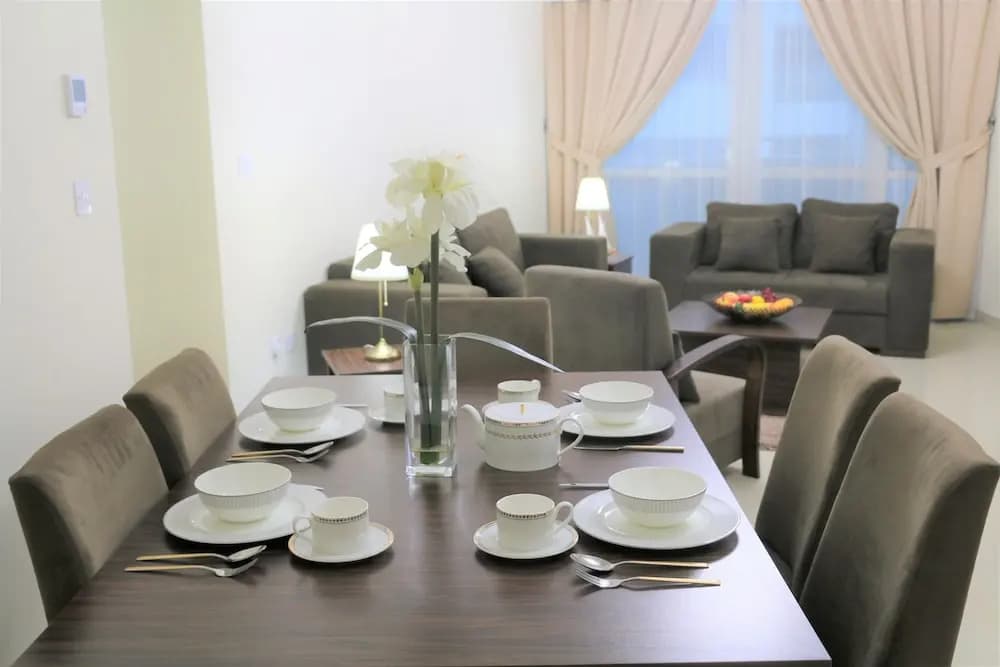 Sea View 2BD Apartments - West Bay - photo 6