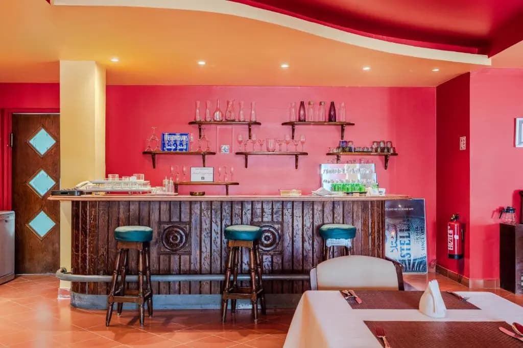 Longchamps Hotel - photo 24
