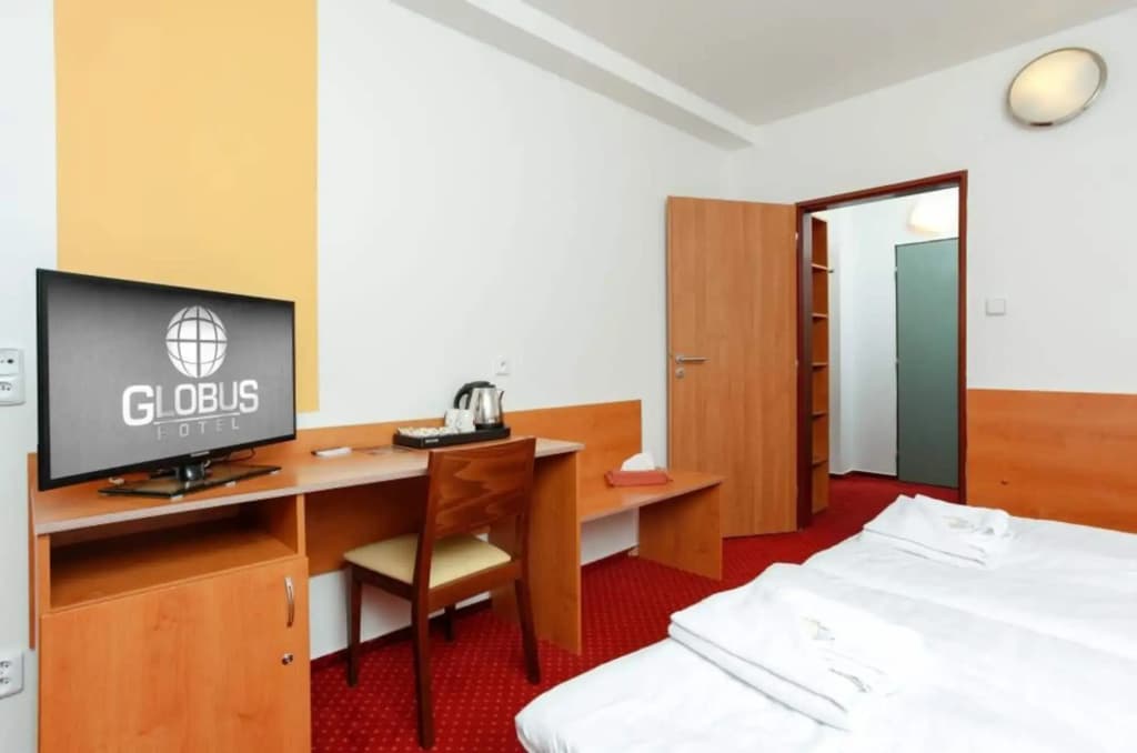 Hotel Globus - photo 3