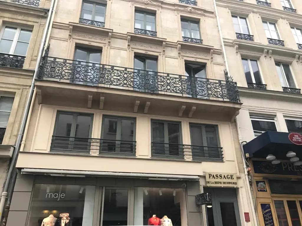 Superb Tiny House in Heart of Paris 1st! - photo 1