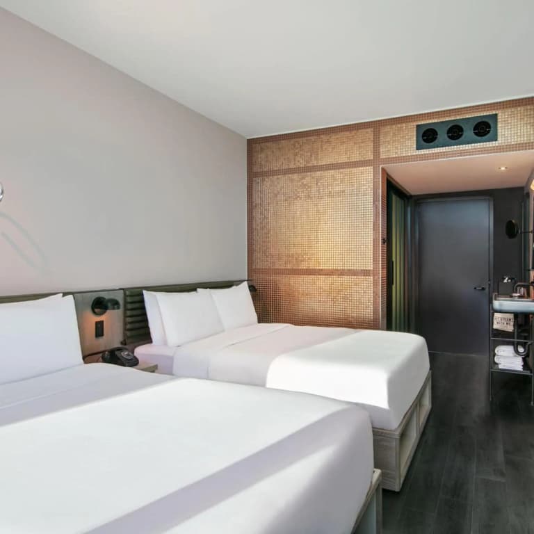 Moxy Downtown Los Angeles - photo 36