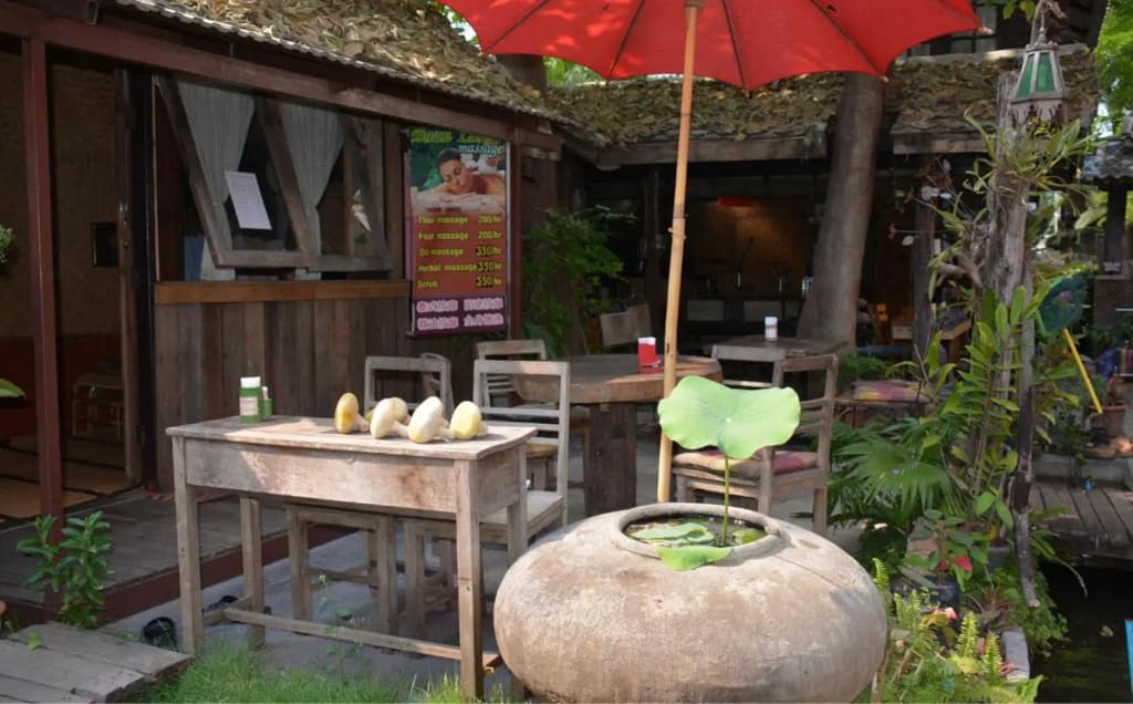 Baan Lansa Bed & Bar - Hostel - photo 10