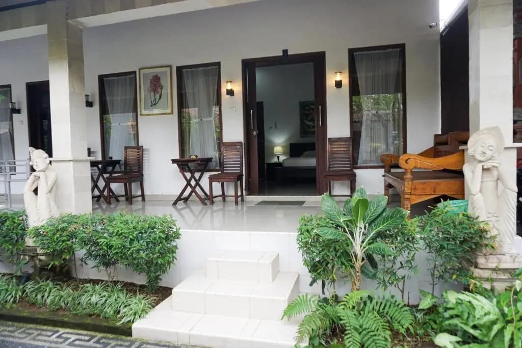 Ary Guest House - photo 2