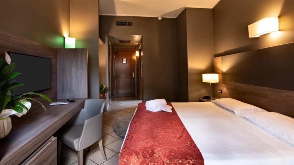 Hotel Sunflower - photo 28