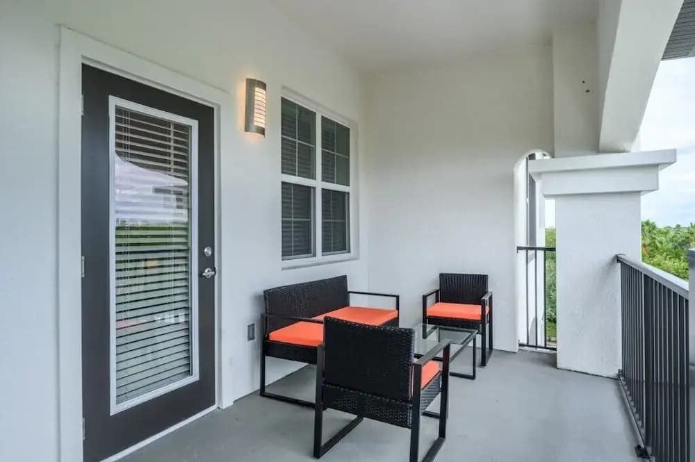 Top Floor Modern Vista Cay Reserve Condo - 5004 - photo 12