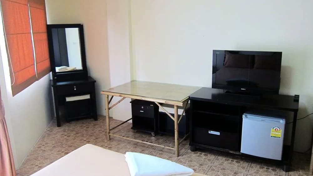 Samal Guesthouse - photo 4