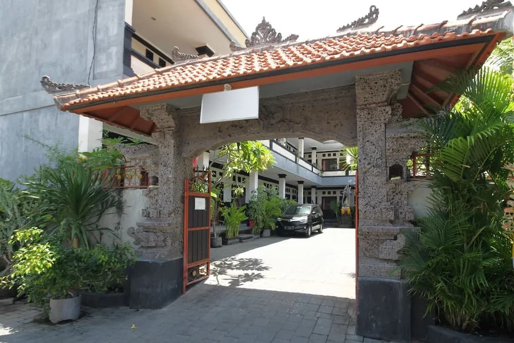 Airy Eco Kuta Bypass Ngurah Rai Gang Patasari 2 Bali - photo 10