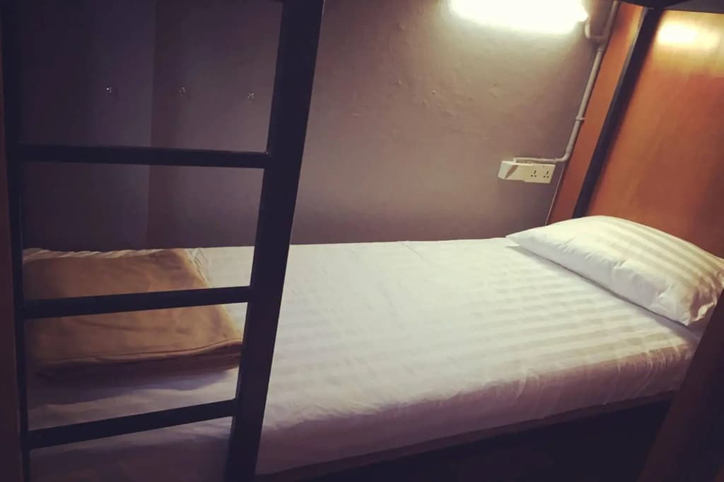 2230 Hostel - photo 4