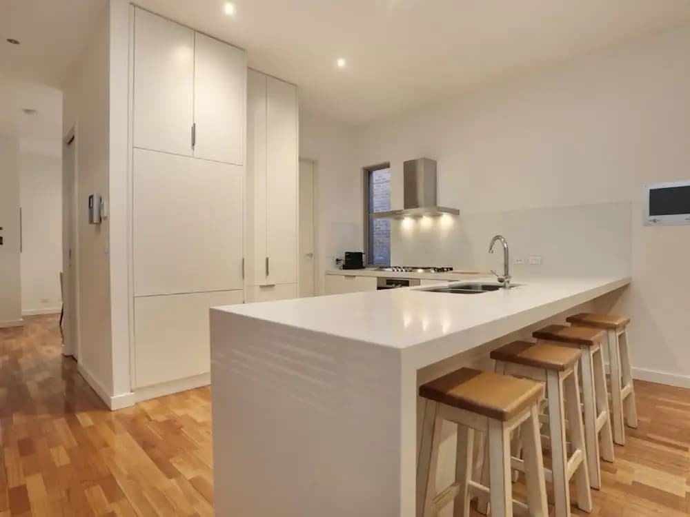 Kew Luxurious Townhouse - photo 17