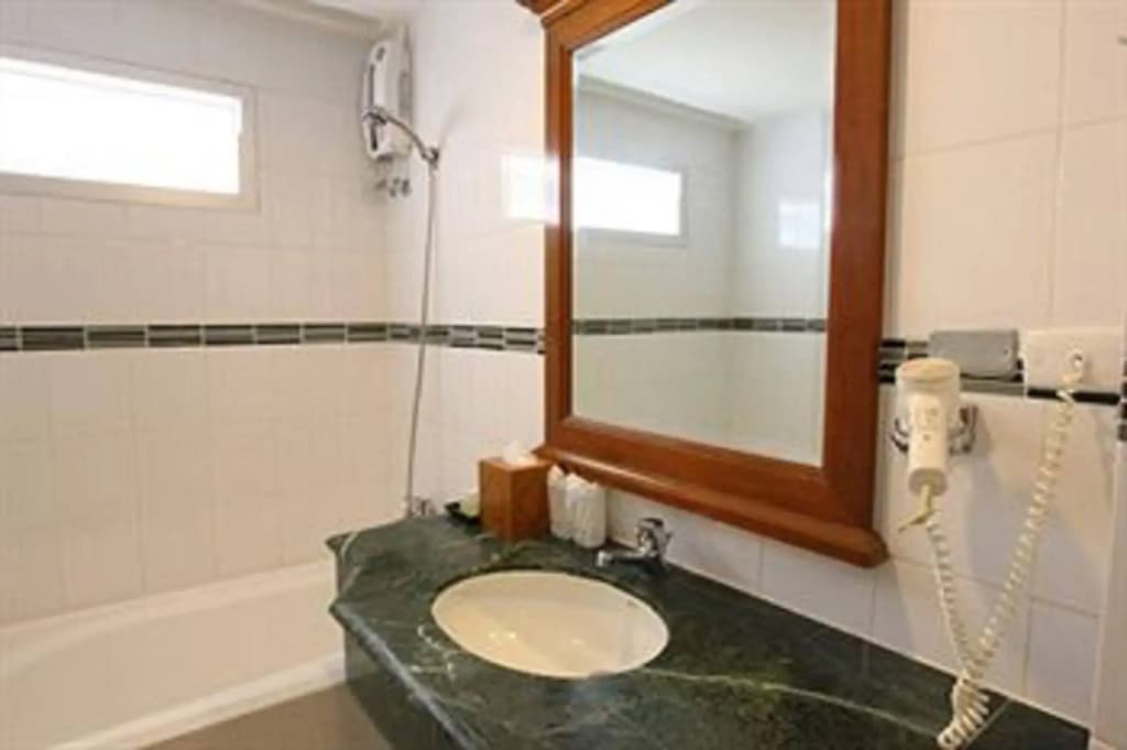 Royal View Resort - photo 11