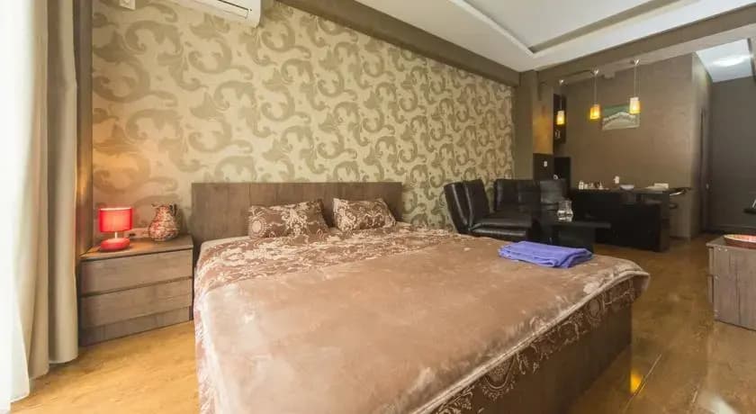 Qeti's Home - photo 4