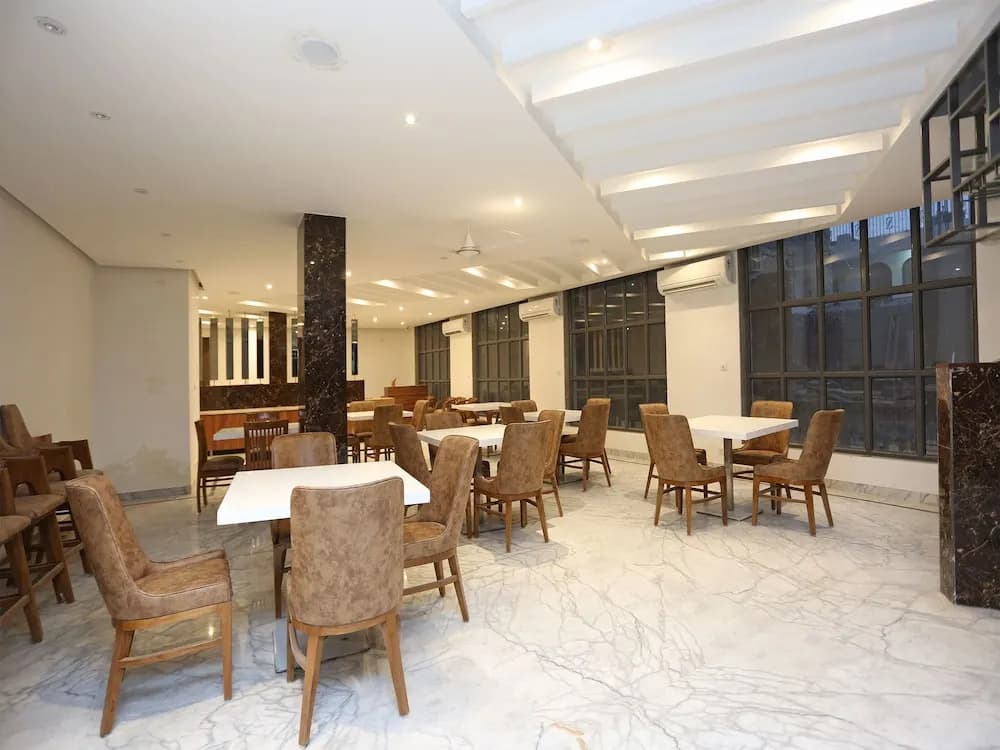 OYO 14481 Almati Inn - photo 15