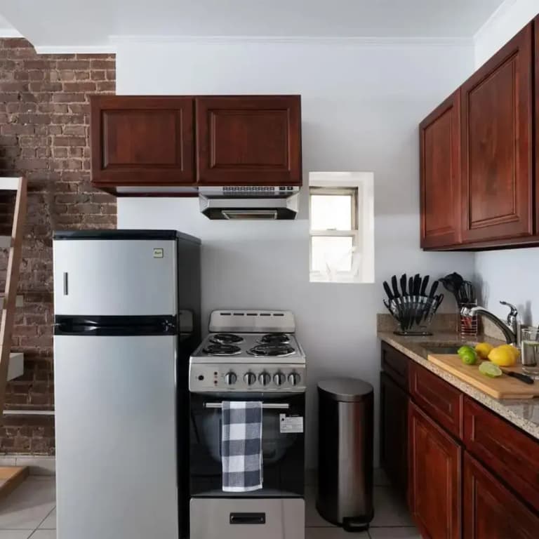 501-2fw Gorgeous Upper East Side Studio - photo 12