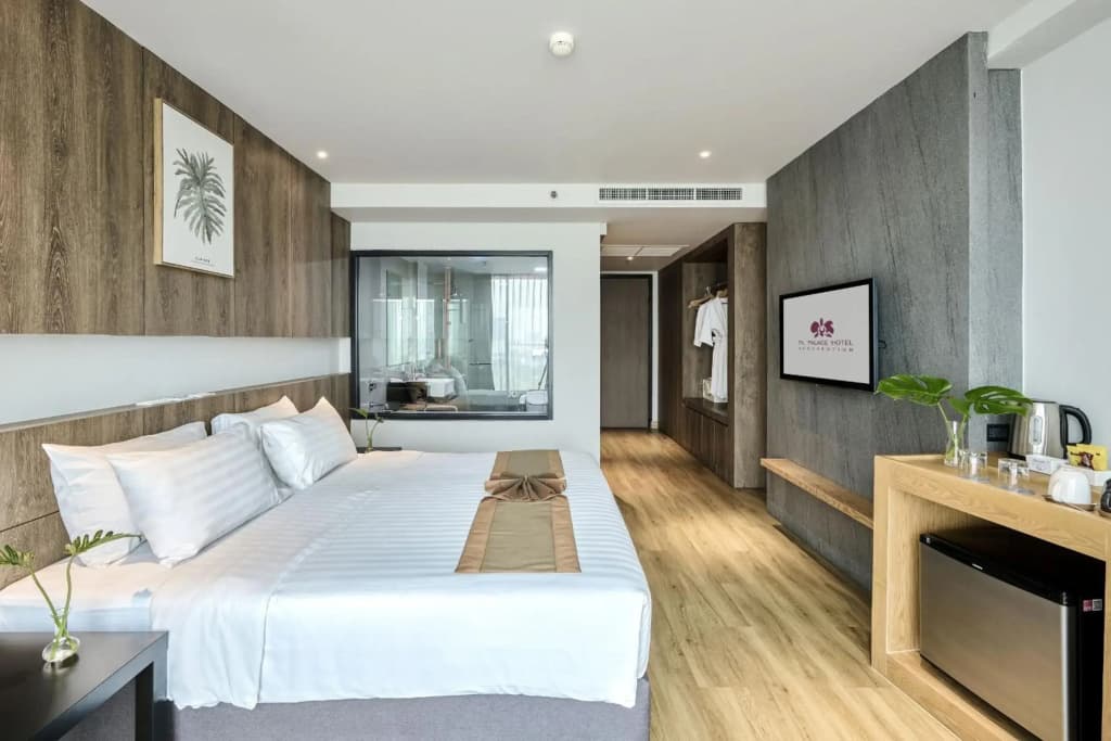 TK Palace Hotel & Convention - photo 35