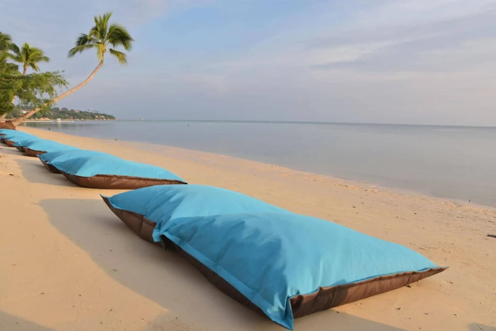 Blu' Beach Bungalows - photo 15