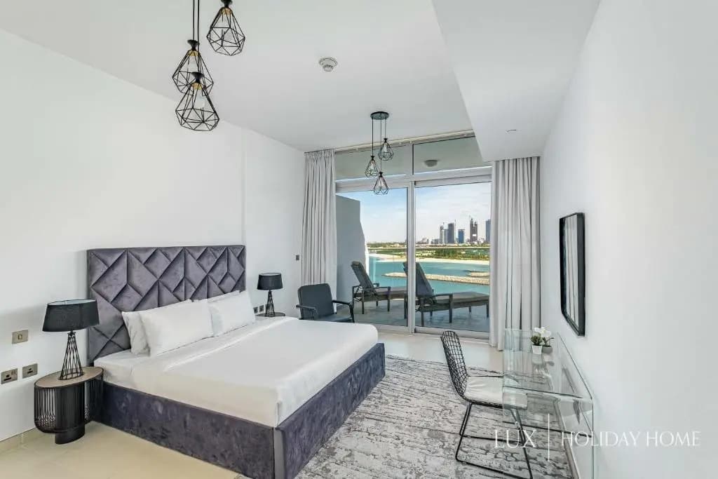 LUX - Opulent Island Suite Burj Khalifa View 1 - photo 4