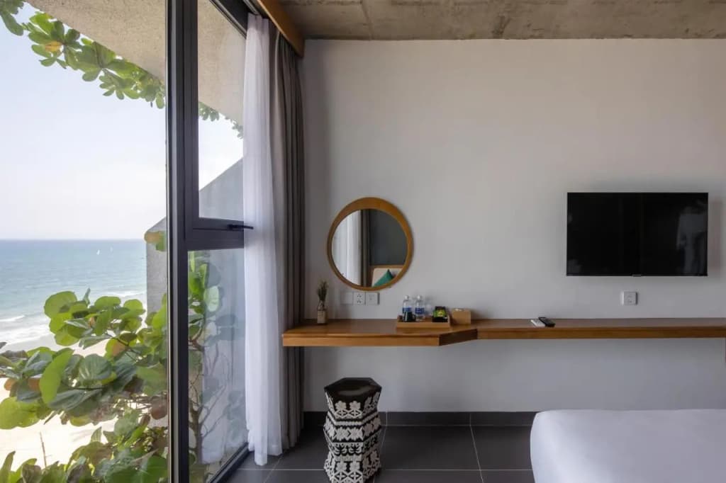 Leaf Beachfront Hotel Da Nang - photo 37