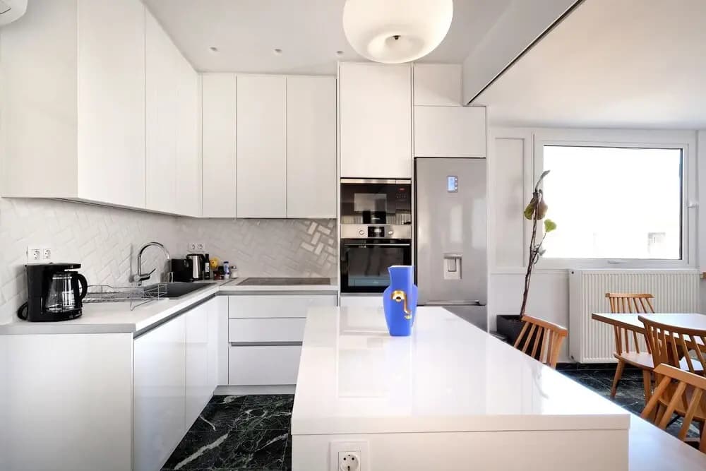 Jade's and Tala's Apartment - Acropolis View - photo 21