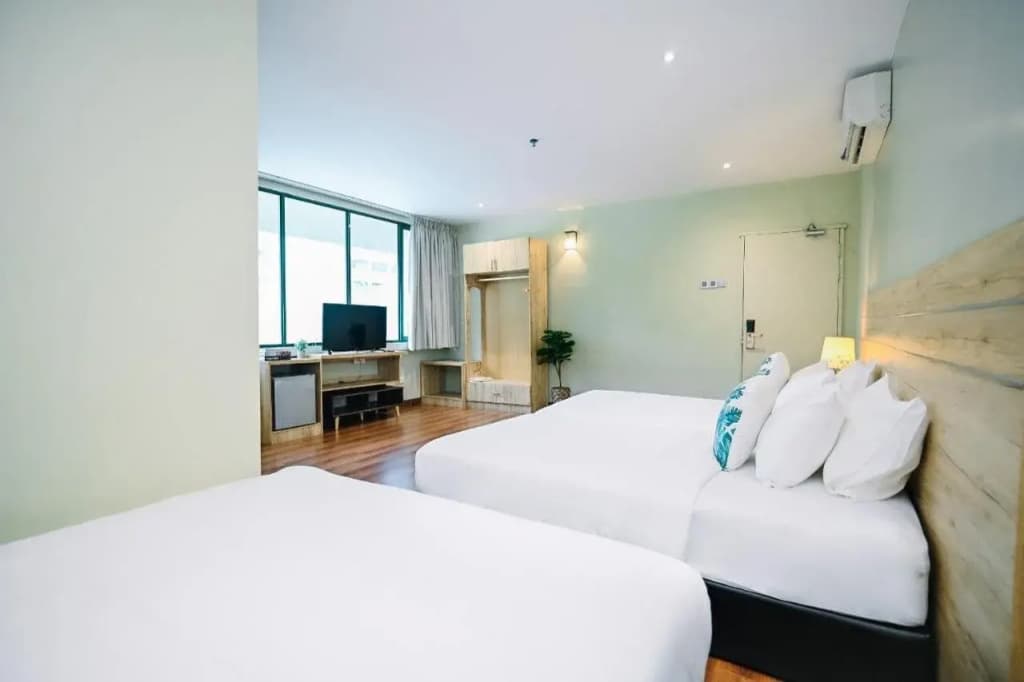 ZEN Rooms Metropol Hotel - photo 6