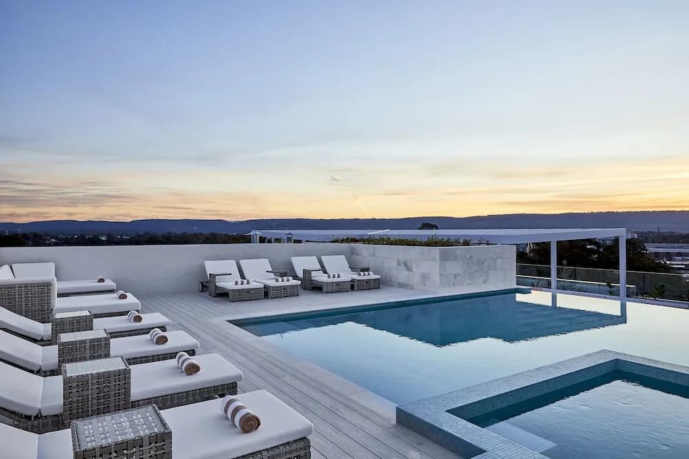 Astina Suites - photo 14