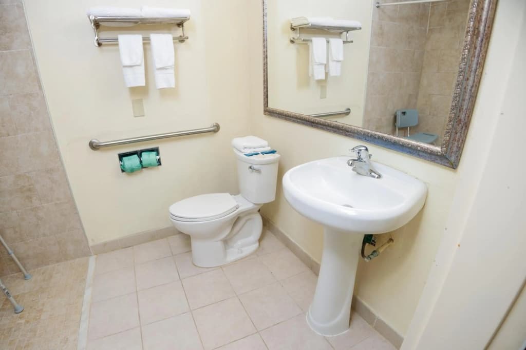 Garnet Inn & Suites, Orlando - photo 8