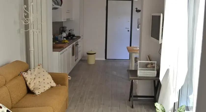 Home From Home - photo 3
