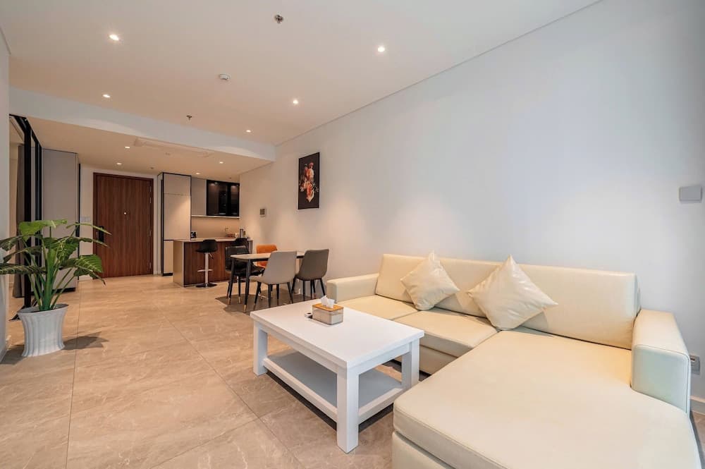 The CREST Premier Residence - photo 32