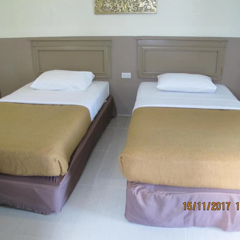 Tongpoon Hotel - photo 24