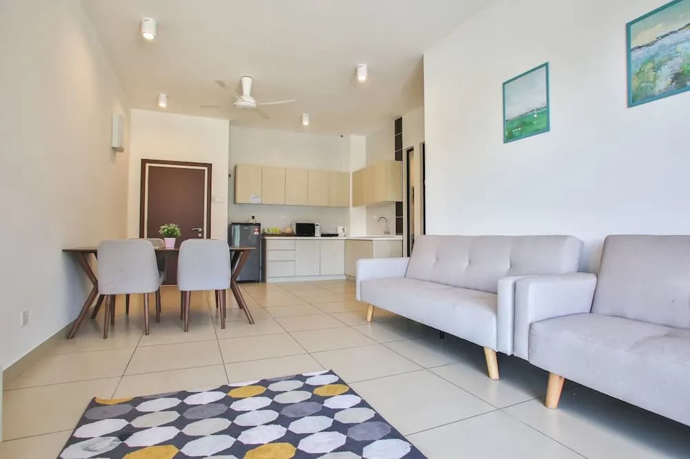 OwnAStay Midhill by Symphony Suite - photo 11