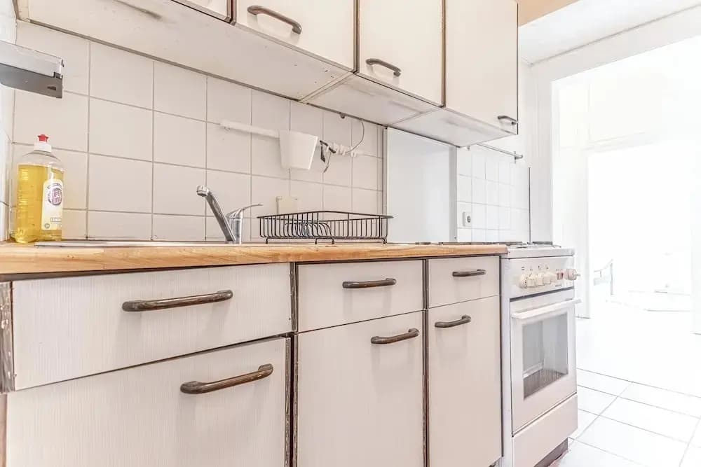 Affordable Stay Prime Location by Danube - photo 15