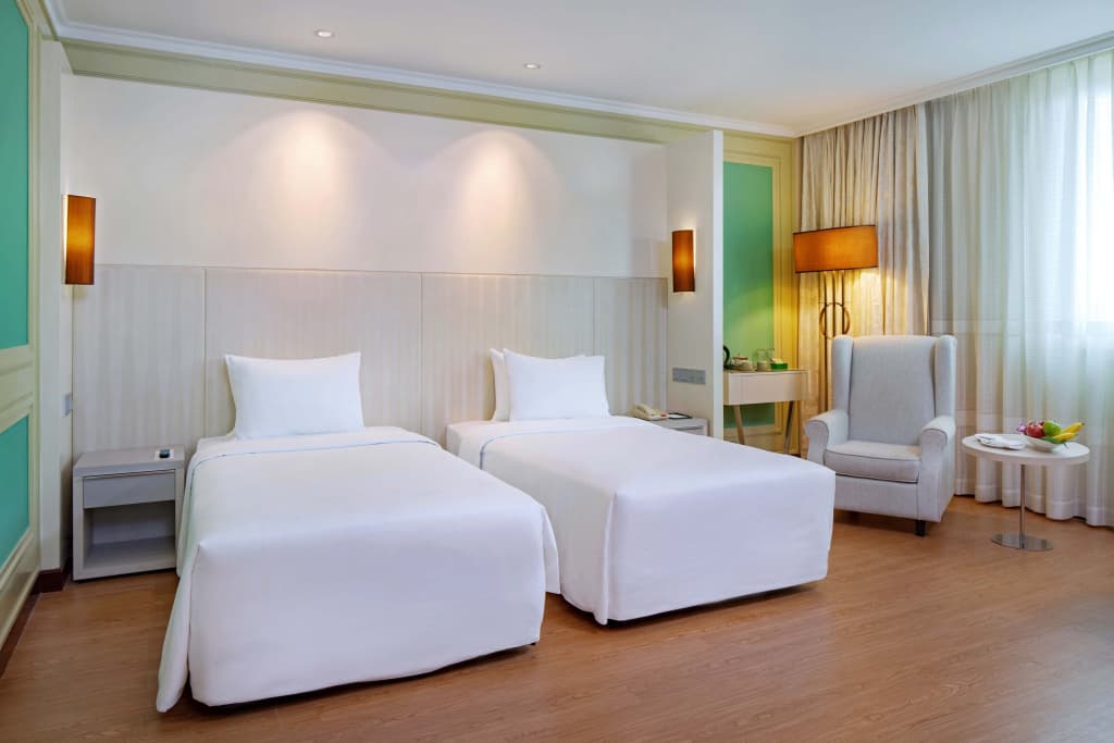 Windsor Plaza Hotel - photo 37