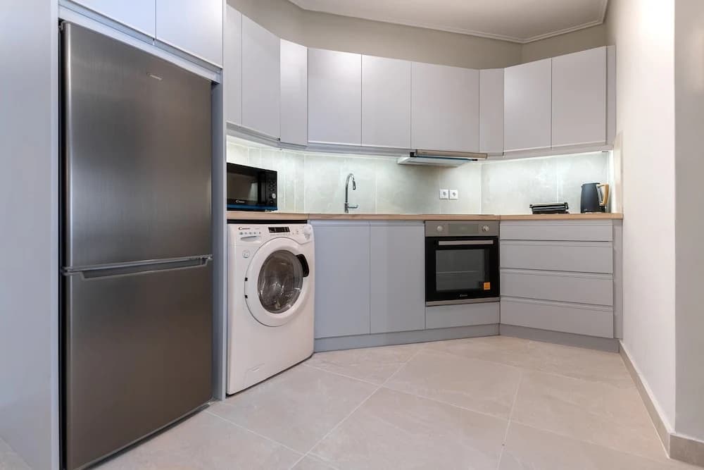 Phaedrus Living Luxury Flat Ampelokipoi - photo 8