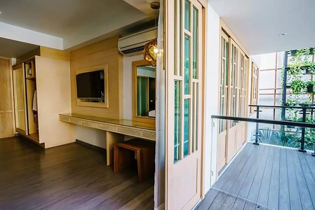 Moon Dragon Hotel - photo 12