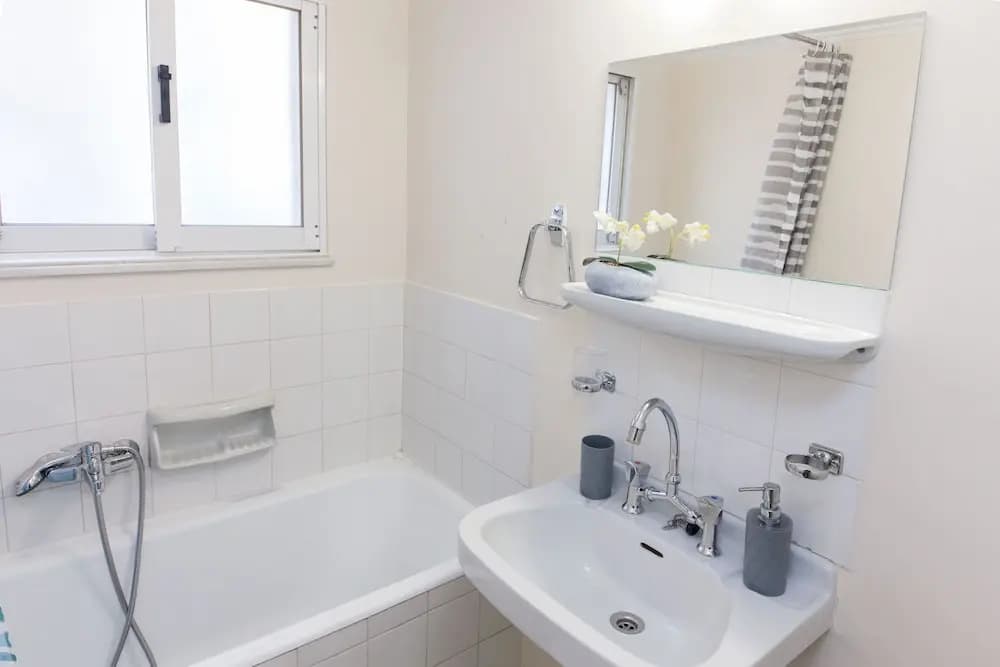 Athens Central Explorer Nest 1 Bd Apt - photo 7