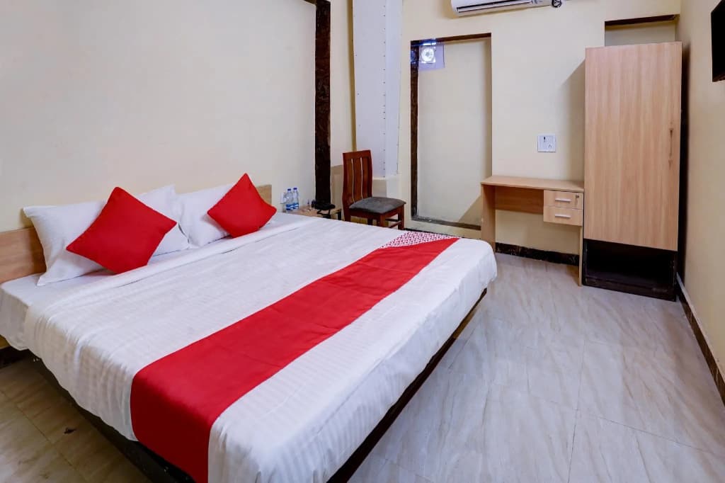 OYO Flagship 76461 Choudhary House Sector 11 - main photo