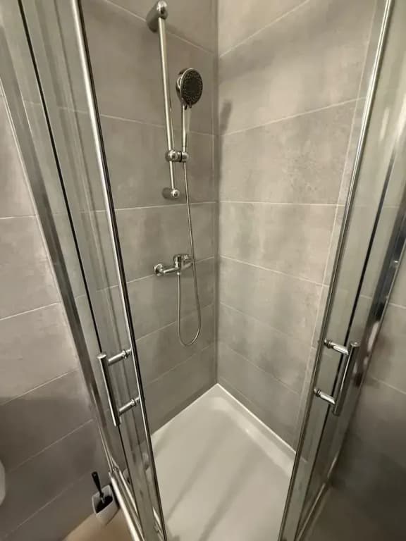 Smart 2BR Apt Close to Westbahnhof - photo 9