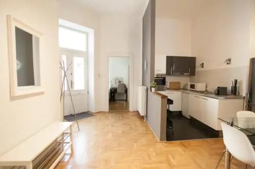 Royal Center Apartment - photo 14