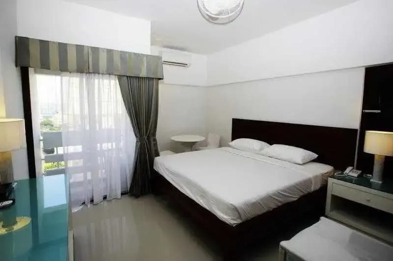 A-2 House - photo 1
