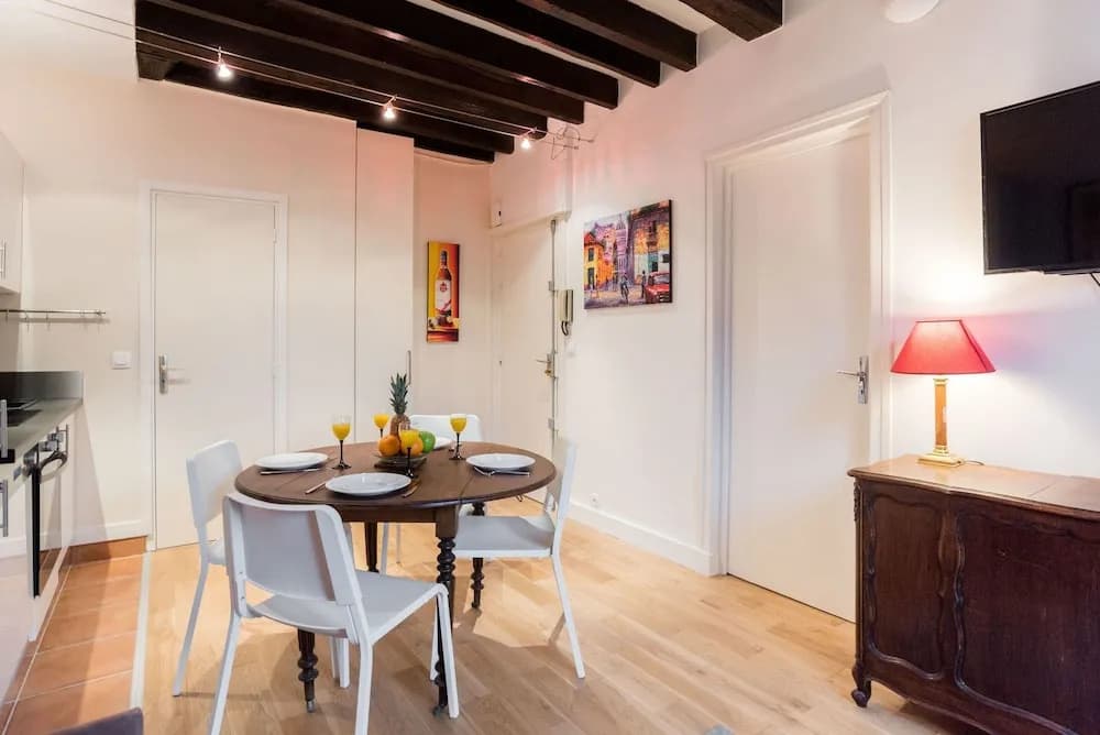 Temple - Le Marais Apartment - photo 5