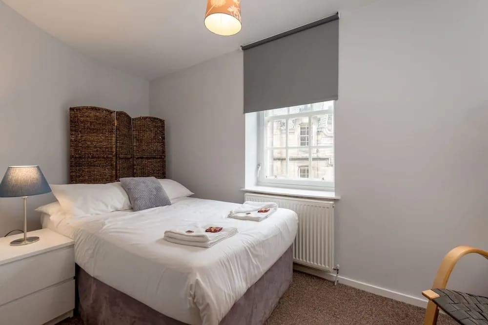 Silver Lining - Grassmarket Apartments - photo 2