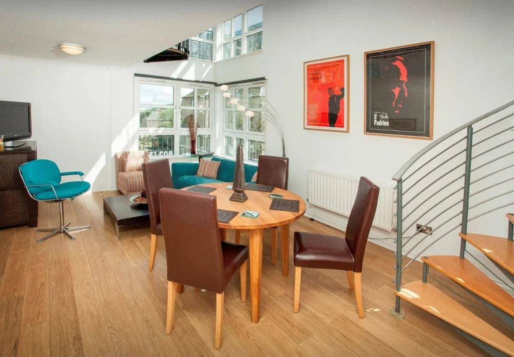 St. Giles Apartment - photo 11