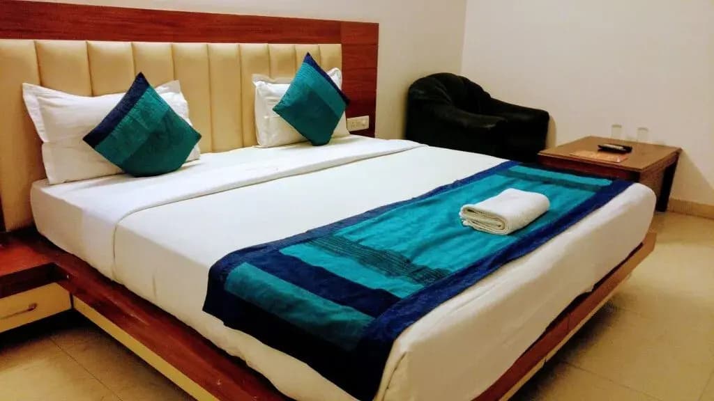 Modesty Hotel - photo 5