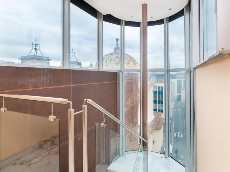 Universitat Suites - photo 16