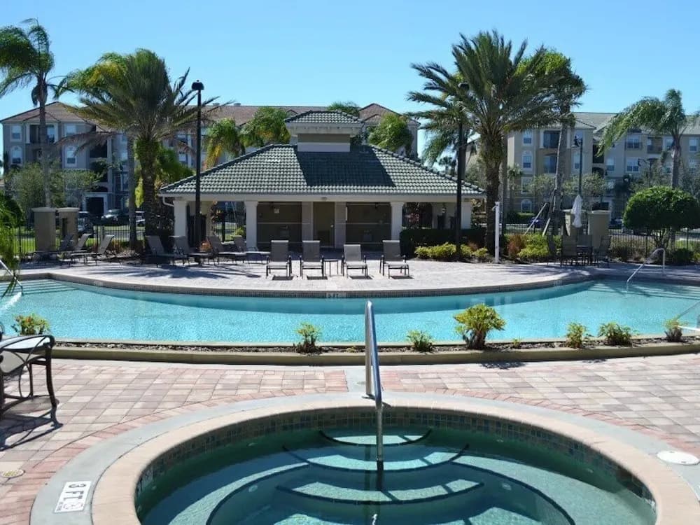 Spacious and Lovely 3BD Unit With Balcony, Close to the Convention Center #3vc309 - photo 11