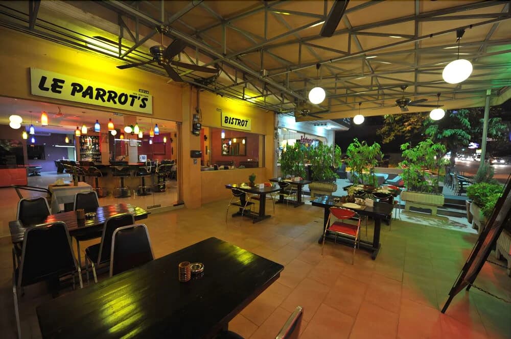 Le Parrot's Inn - photo 15