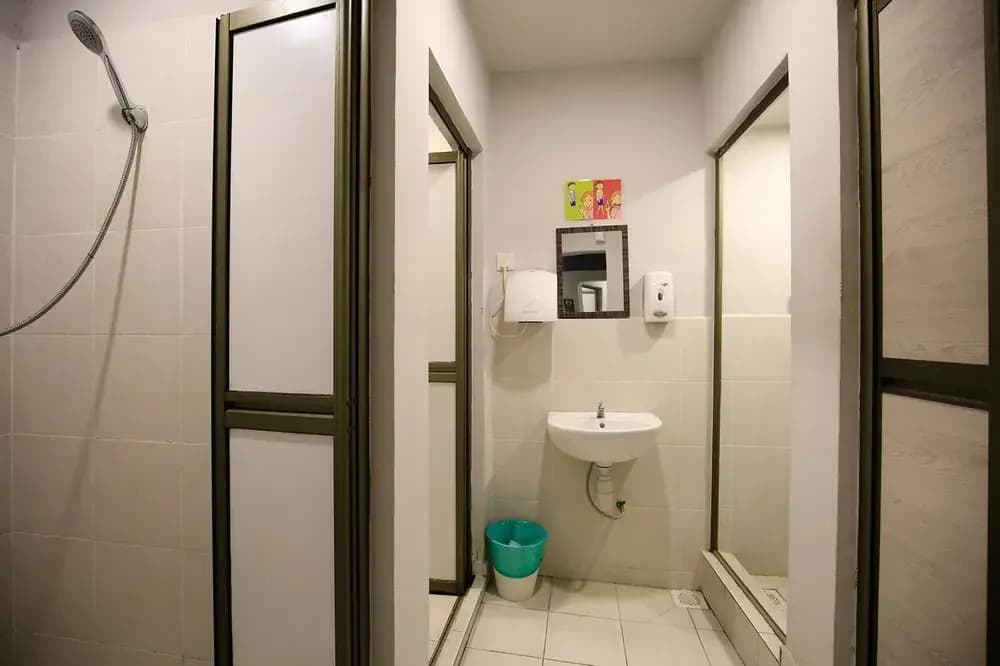 Paradiso Guesthouse - photo 9