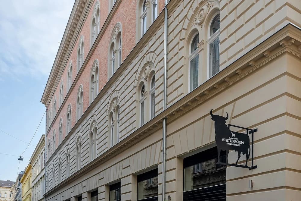 Venus Apartments - Budapest Opera Suite - photo 10