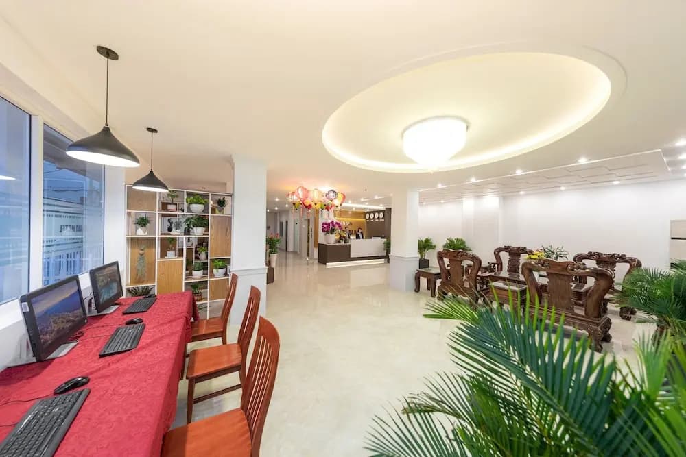 Yen Nam Hotel Hoang Van Thu - photo 18