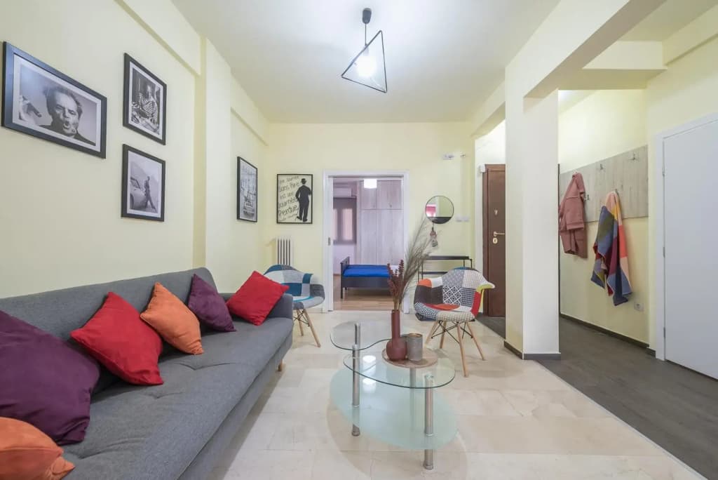 Superb Acropolis view 3bd apt in historical center - photo 25