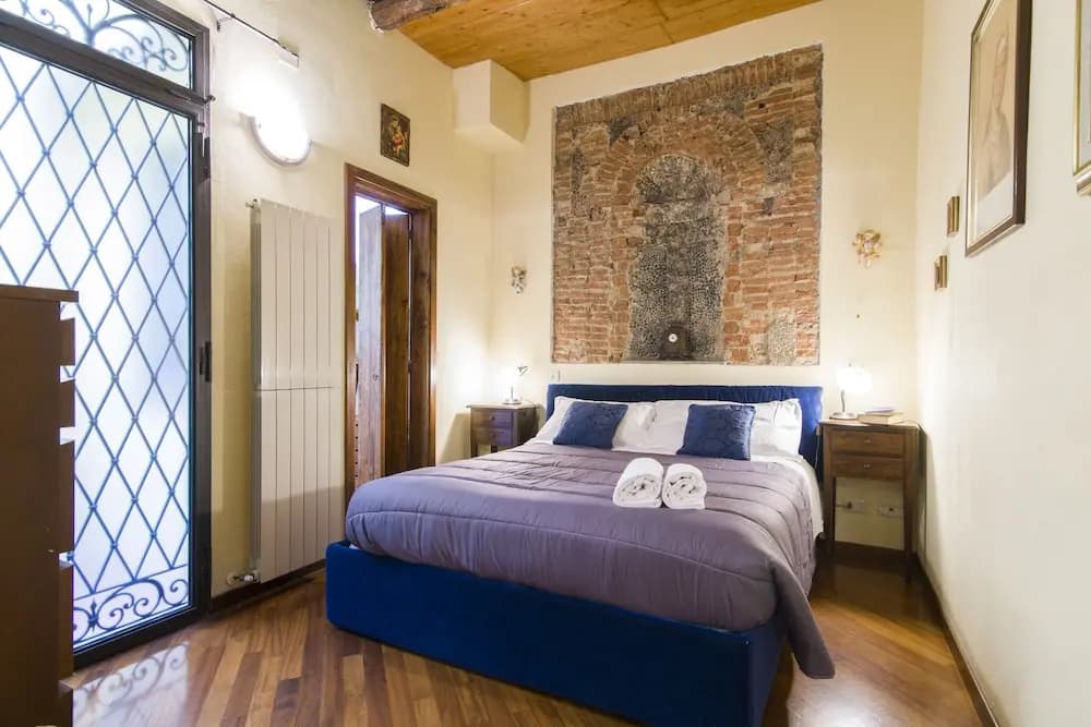 Romantic and Charming Apartments - photo 5